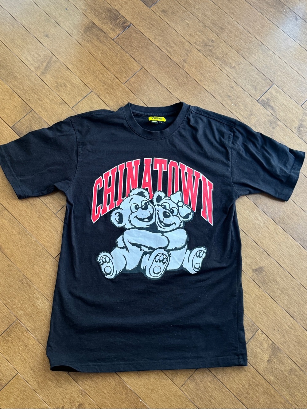 Chinatown Market Cute Arc Bear Graphic T-Shirt Black Mens Medium
